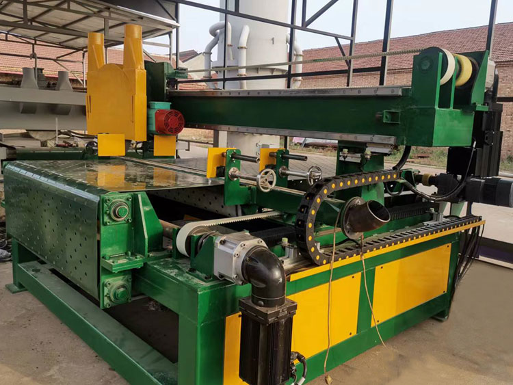 巖棉伺服橫切飛鋸